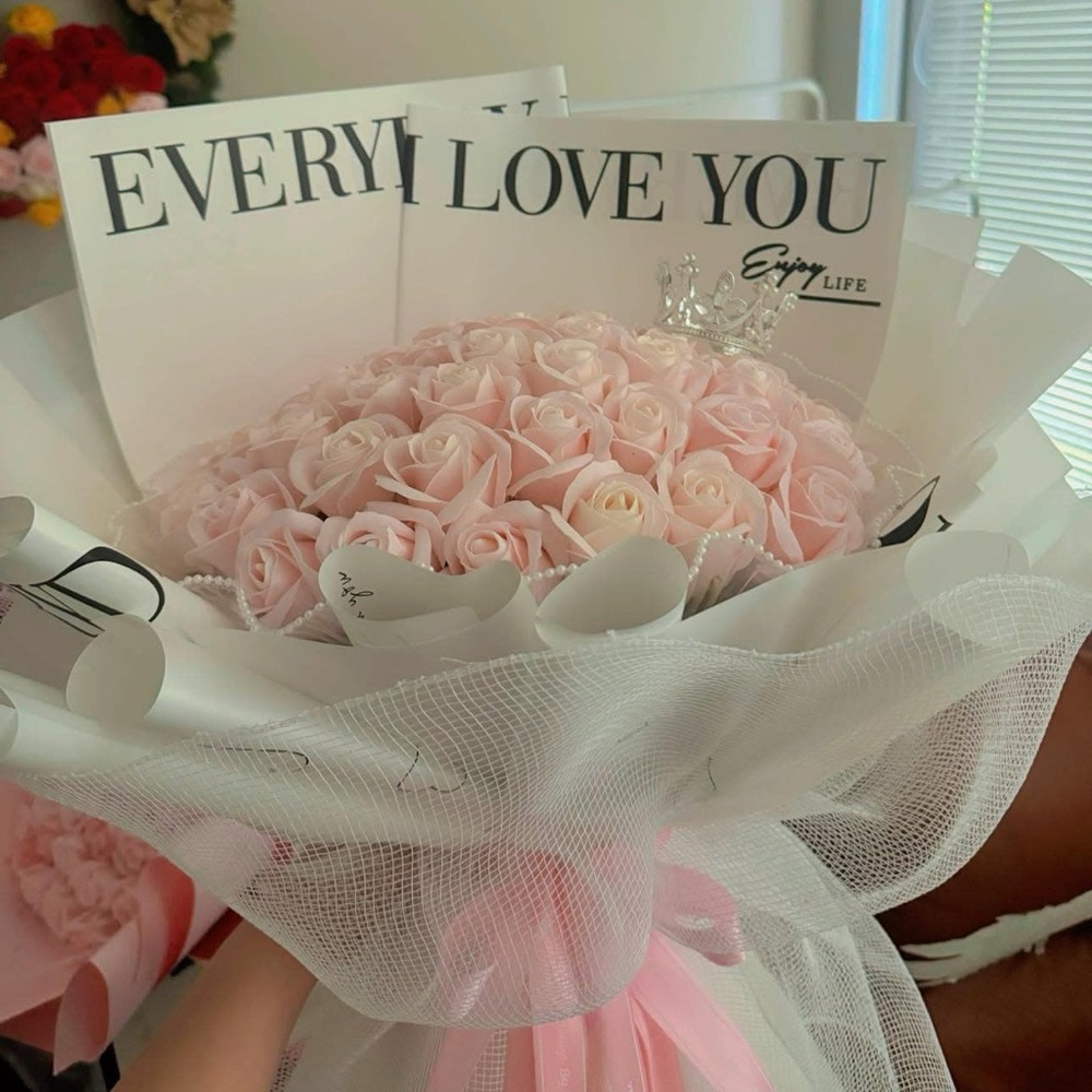 Great gift for anniversary/ special days—big Flower Bouquet with crowd on top